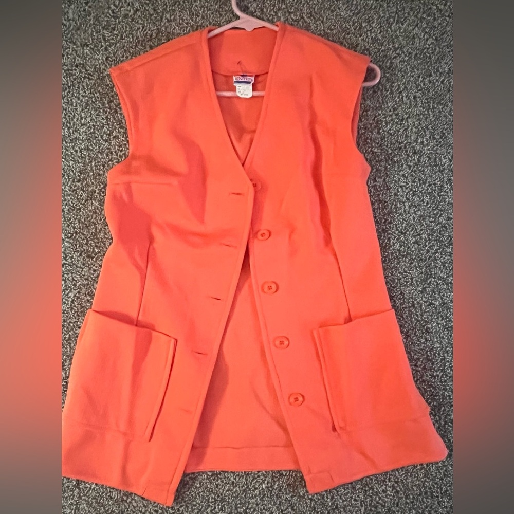 Vintage vest/sleeveless blazer- coral in color- size 8